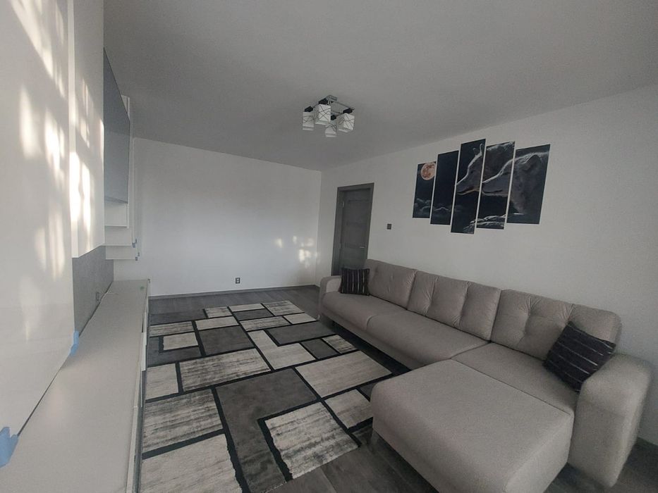 De vânzare apartament cu 2 camere + teren 1000 MP