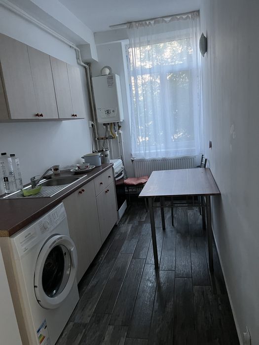 Garsoniera oferita spre inchiriere.Ma gasiti pe whatsapp