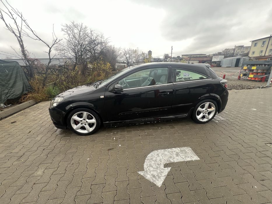 Opel Astra H GTC