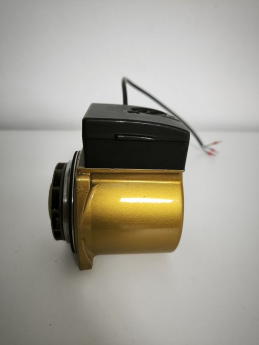 Pompă de recirculare apă grundfos