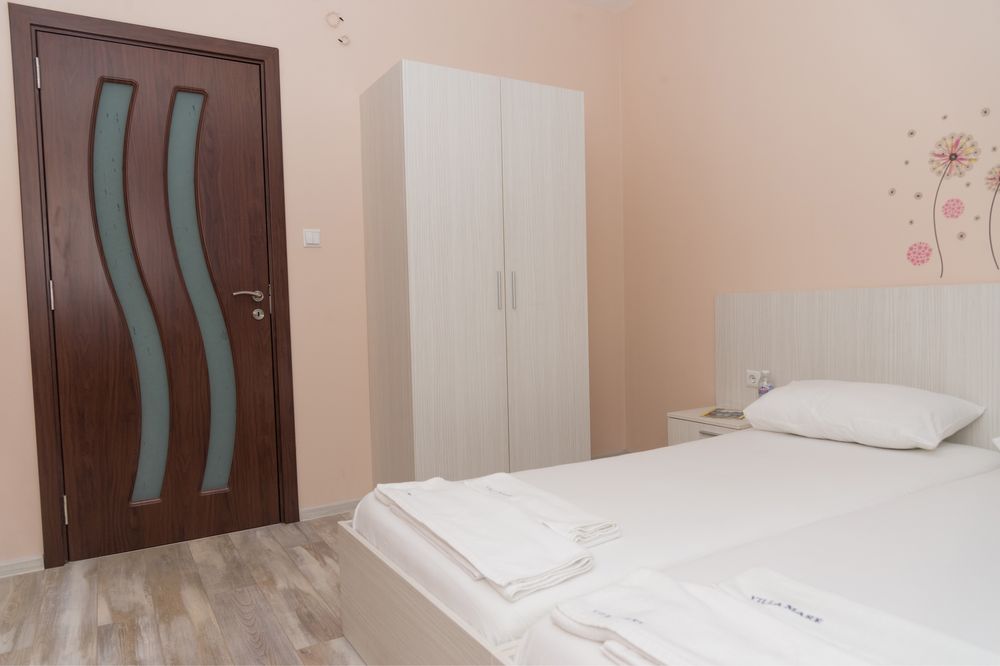 Дава се под наем Тристаен апартамент в Черноморец - 100 кв.м за 360 € - Снимка #11