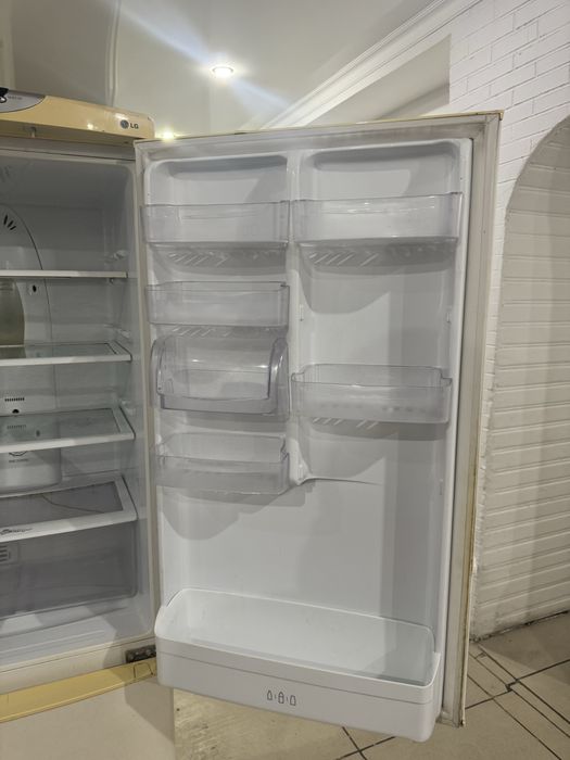 Холодильник LG Срочно