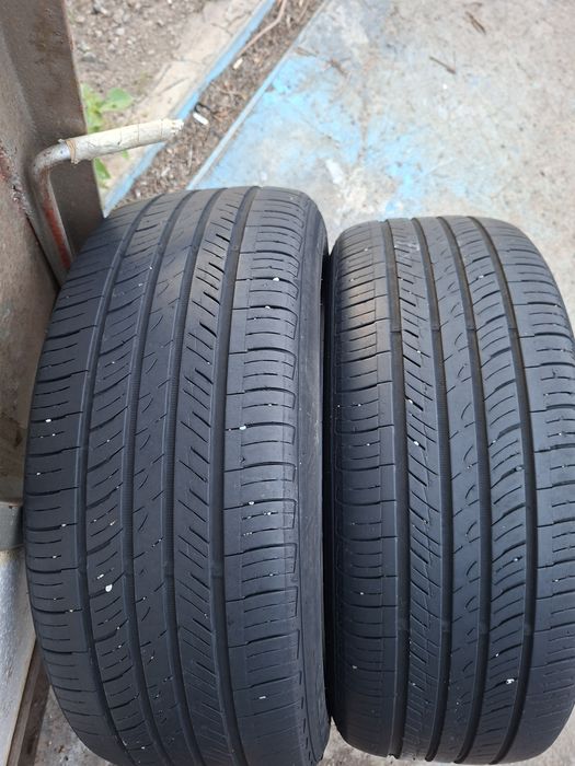 Продам шины 215/55/17 нексен