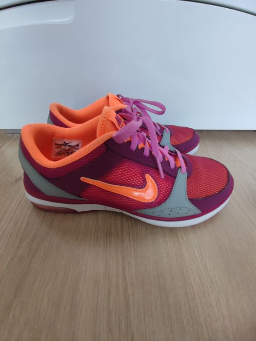 Маратонки Nike 37.5 номер