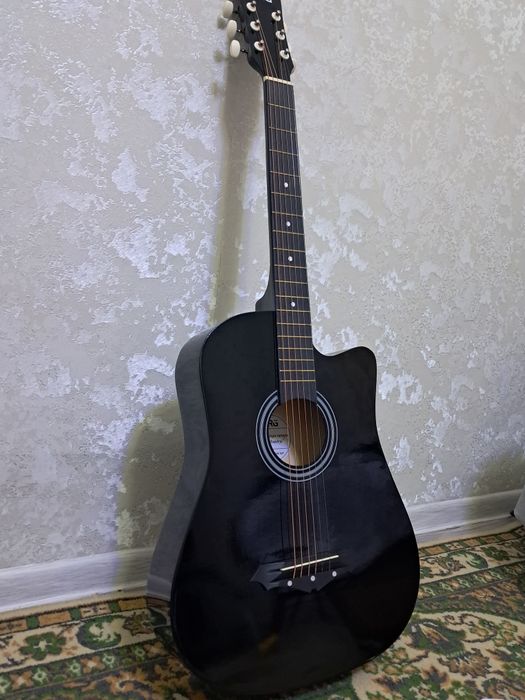 Гитара акустика новая