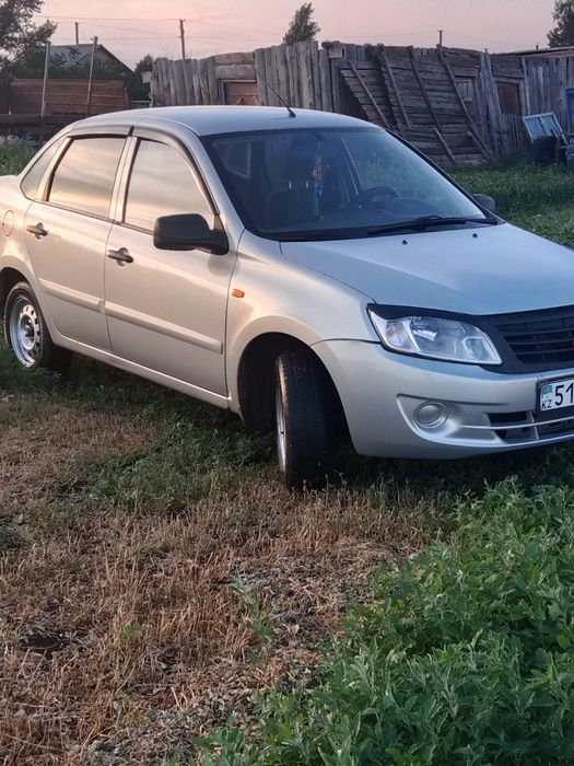 Продаётся Лада гранта 2013 года
