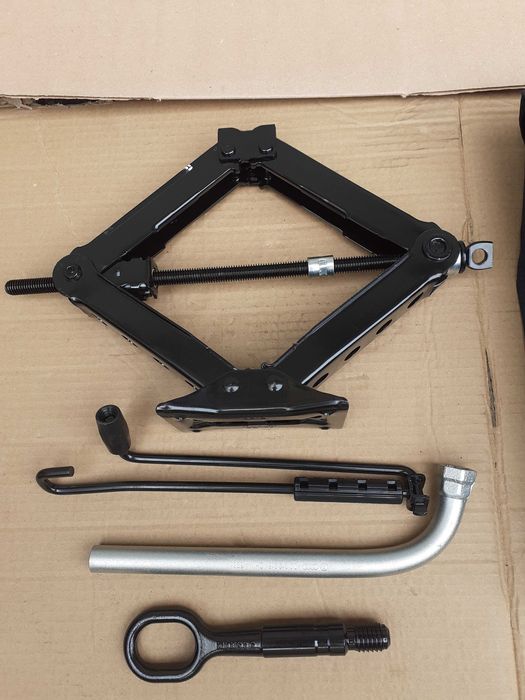 Cric,cheie roti VW Passat B8,Arteon,Touran, SKODA Superb,Octavia, SEAT