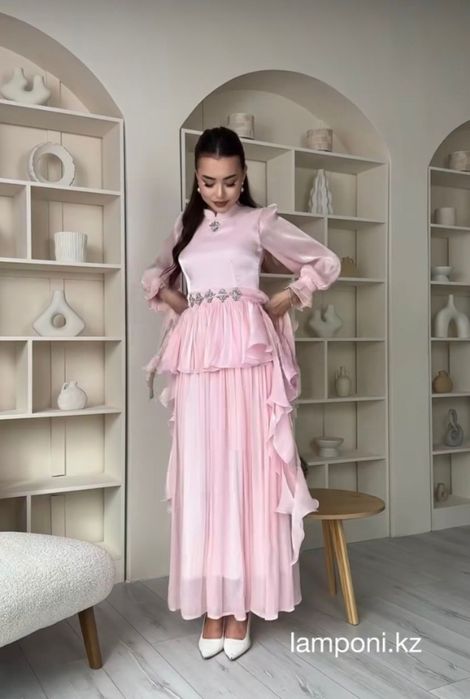 Продам платья новый