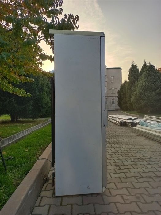 Витриныи холодильник