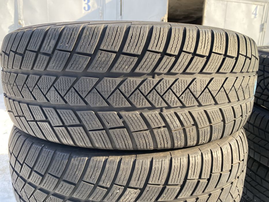 Шины 255/60/18 пара бу