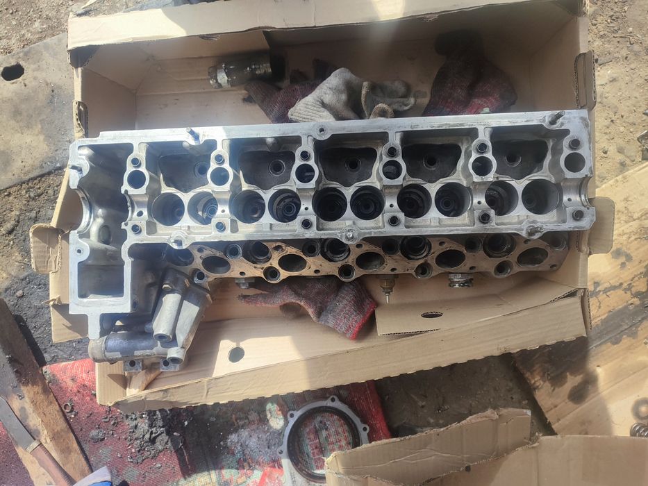 Продам мерседес 124 по запчастям