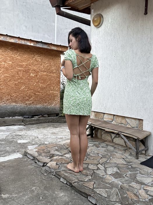 Зелена рокля размер S