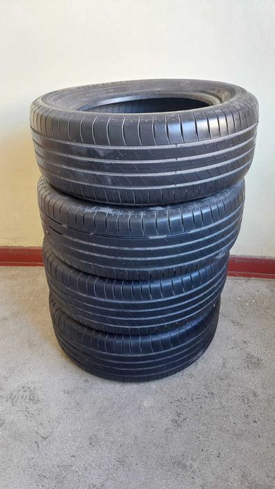 4 cauciucuri / anvelope vara Good Year Efficient grip performance 215 / 60 R 16