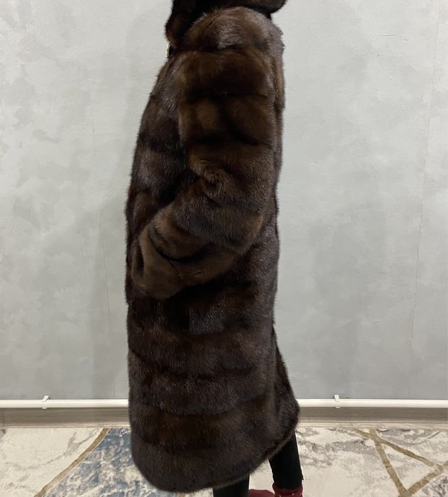 Норковая шуба 60000