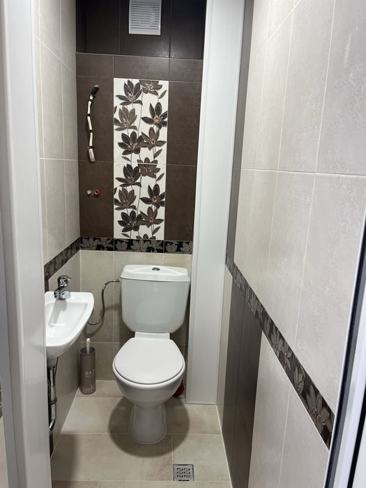 Дава се под наем Четиристаен апартамент в Враца, Център - 90 кв.м за 510 € - Снимка #7