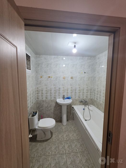 Qorasuv 81 maktab yonida 

16-qavatli dom
5  qavatida
2 xonali kvartir