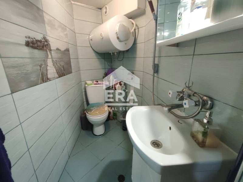 Продава се Двустаен апартамент в Варна, Левски - 66 кв.м за 1031 €/кв.м - Снимка #9