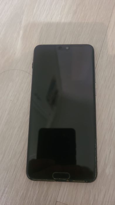 Продам не рабочий p20