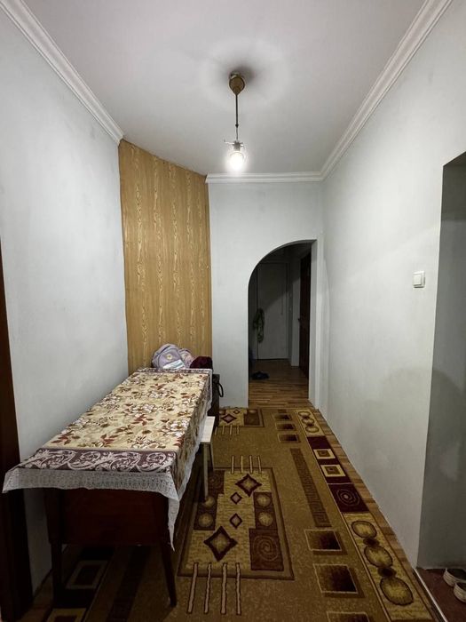 Квартира продается 2/2/9 на Бобуре