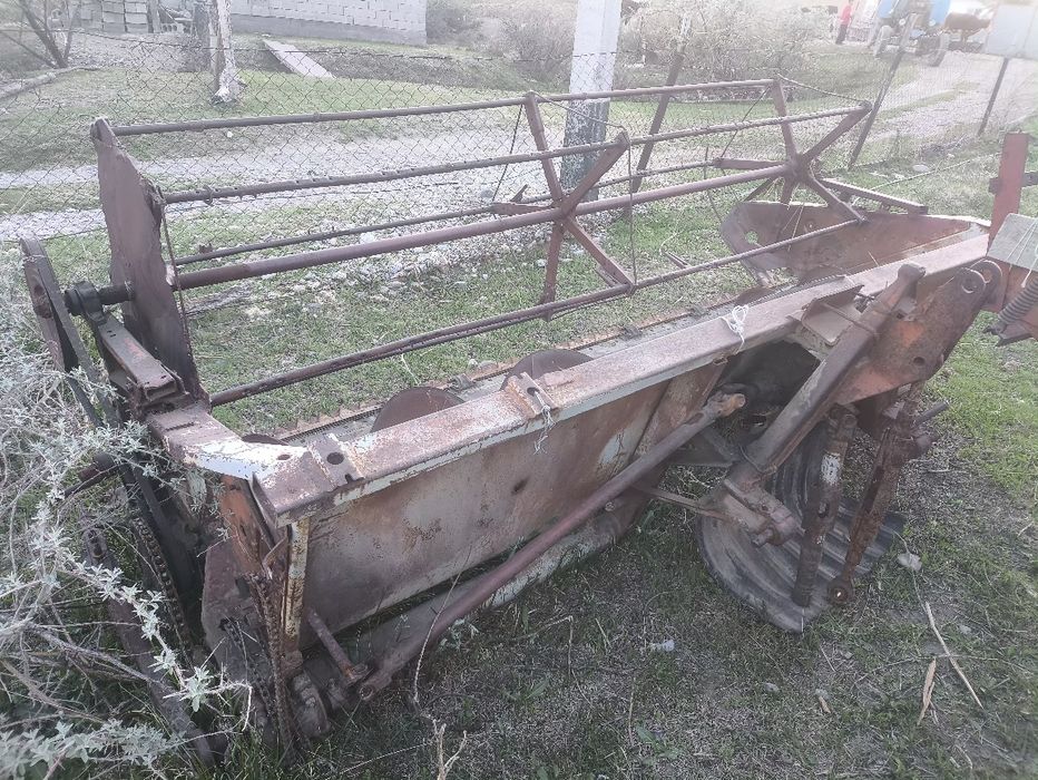 МТЗ 80 прес и жатка