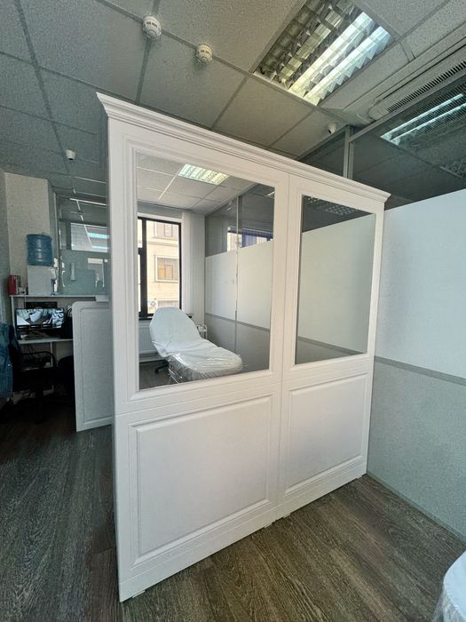 Продам ресепшен для салона красоты