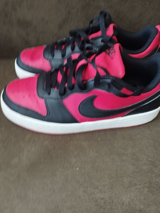 Маратонки Nike 38.5