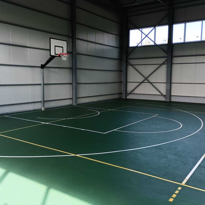 Безплатно посредничество в областта на услугите и търговията.