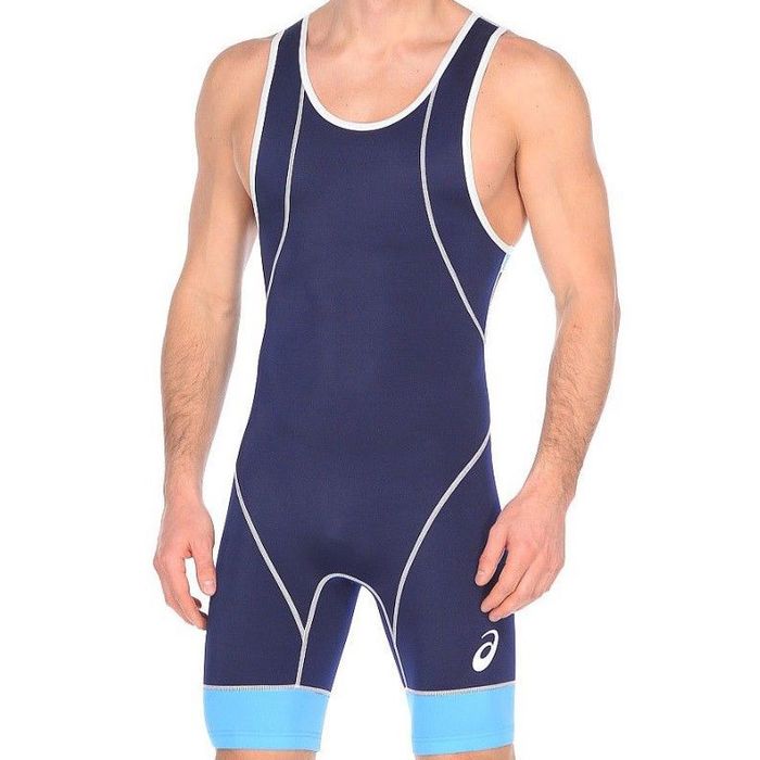 Борцови трина на Asics