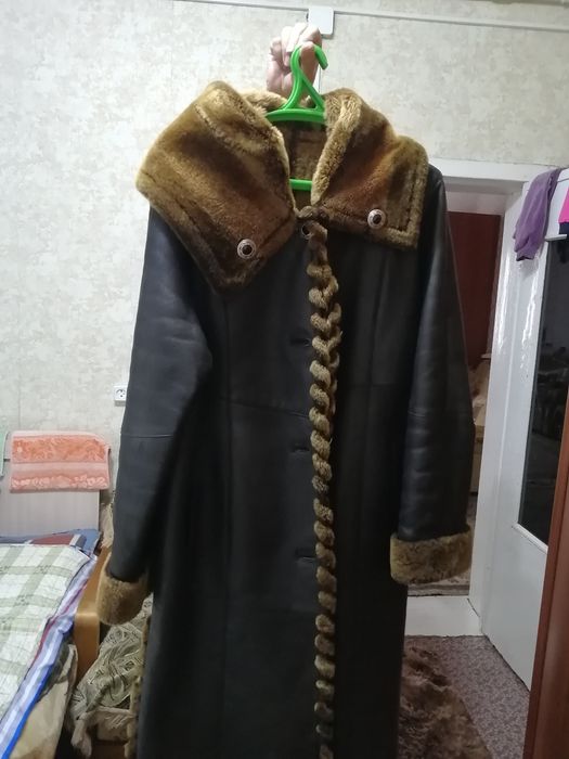 Продам дублёнку оригинал тухрция