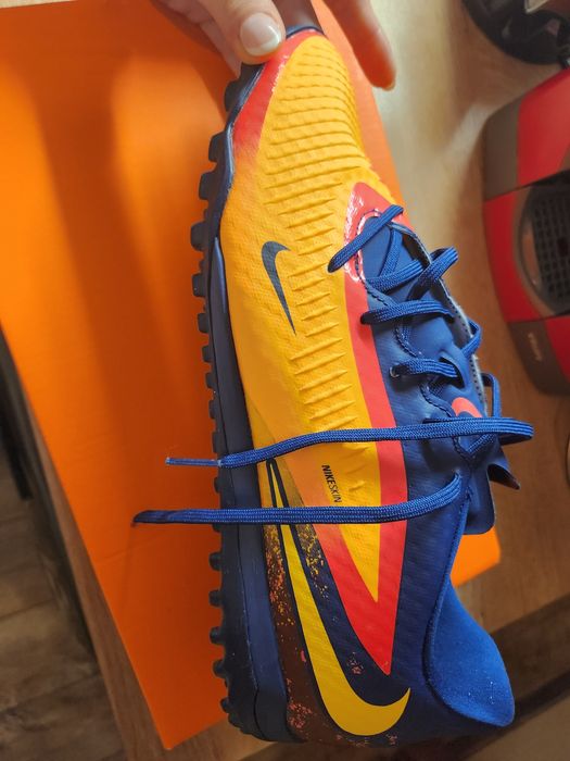 Бутони Nike Phantom 6 Erling