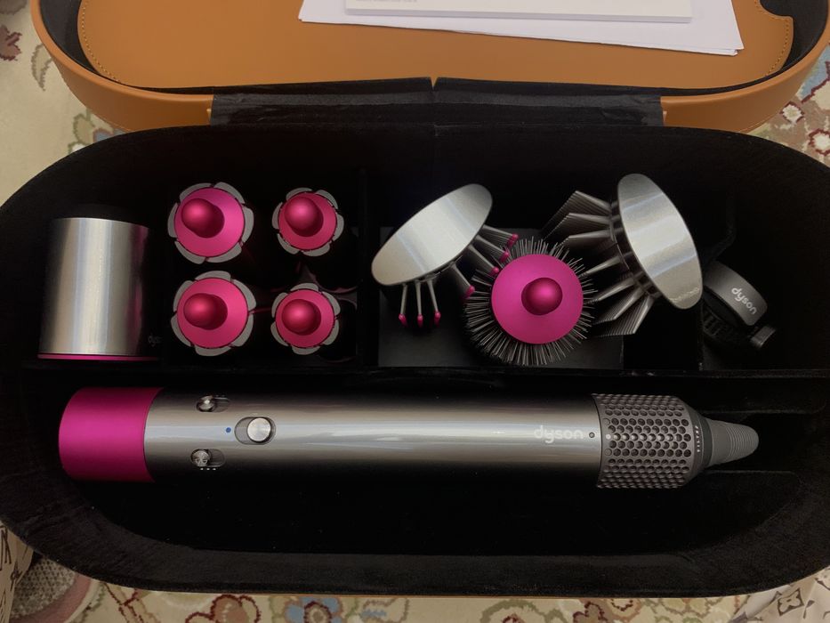 Стайлер Dyson Airwrap фуксия