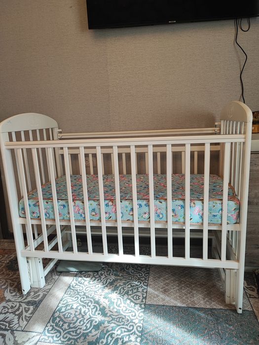Детская кроватка маятник, б/у