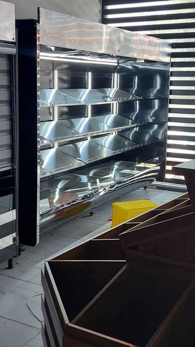 Холодильник витрина