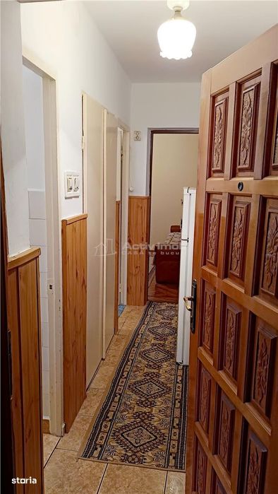 Moldova Noua, Apartament 2 Cam. Semidecomandat