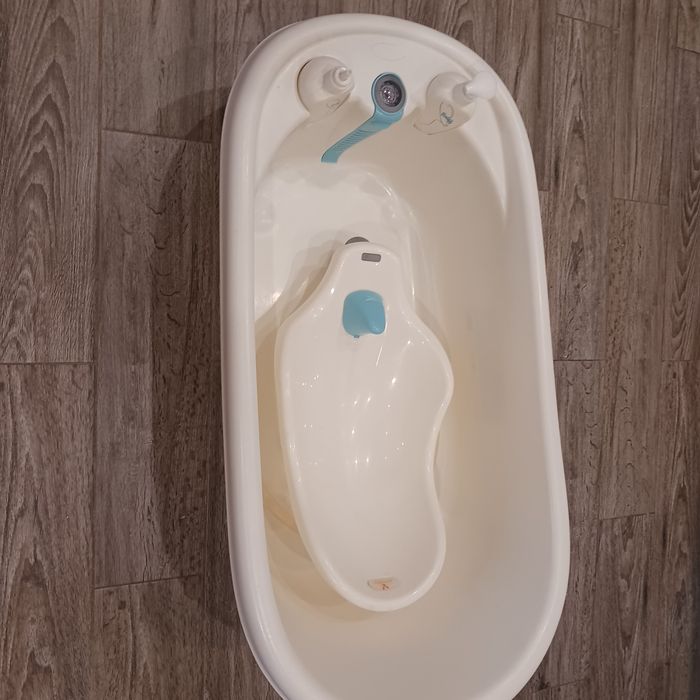 Бебешка вана със стойка