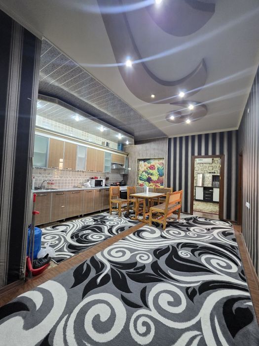 Jaxon market dom 3 xona luks