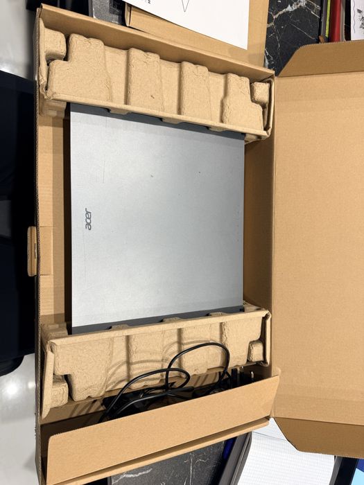 Срочнооо продается ноутбук ACER