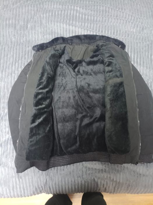 Продам мужскую зимнюю куртку