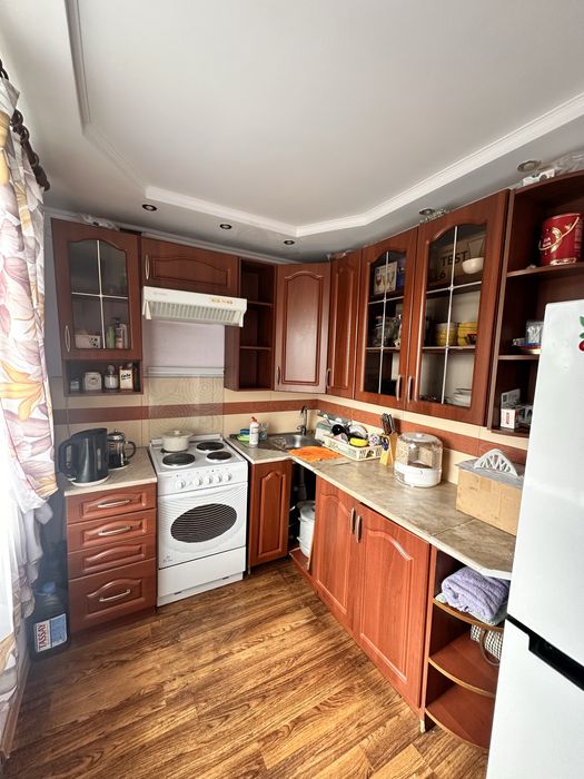 Продам теплую 3-комнатную квартиру