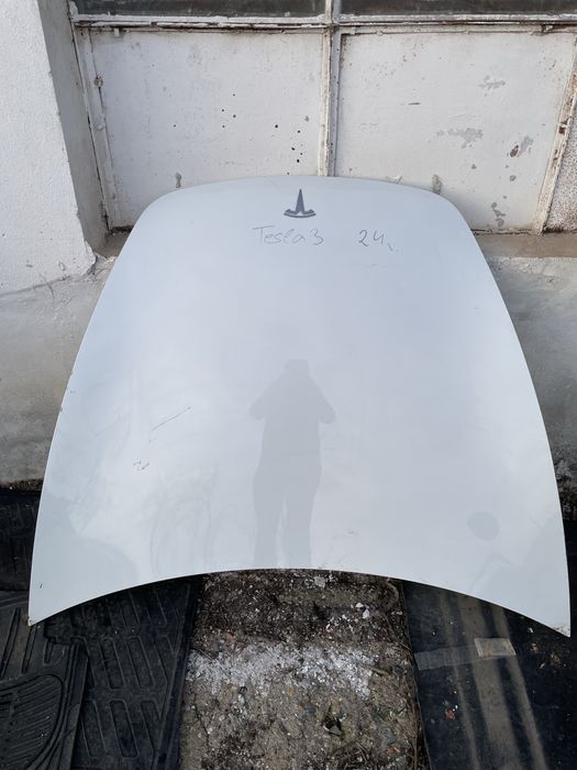 Преден капак за Tesla 3 Тесла 3  2023г-