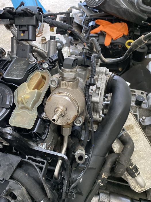 Alternator galerie admisie pompa inalte clapeta audi s3 8v