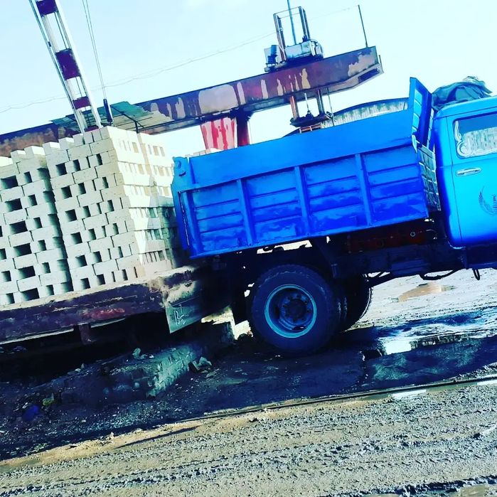 Pishkan gisht 900 som