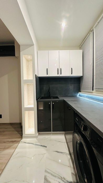 Тристаен за продажба в Обеля 1