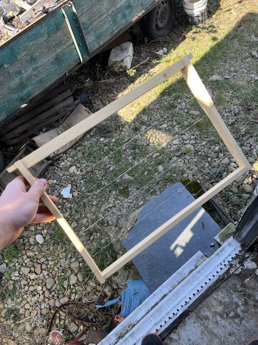 Vand rame NOI de albine