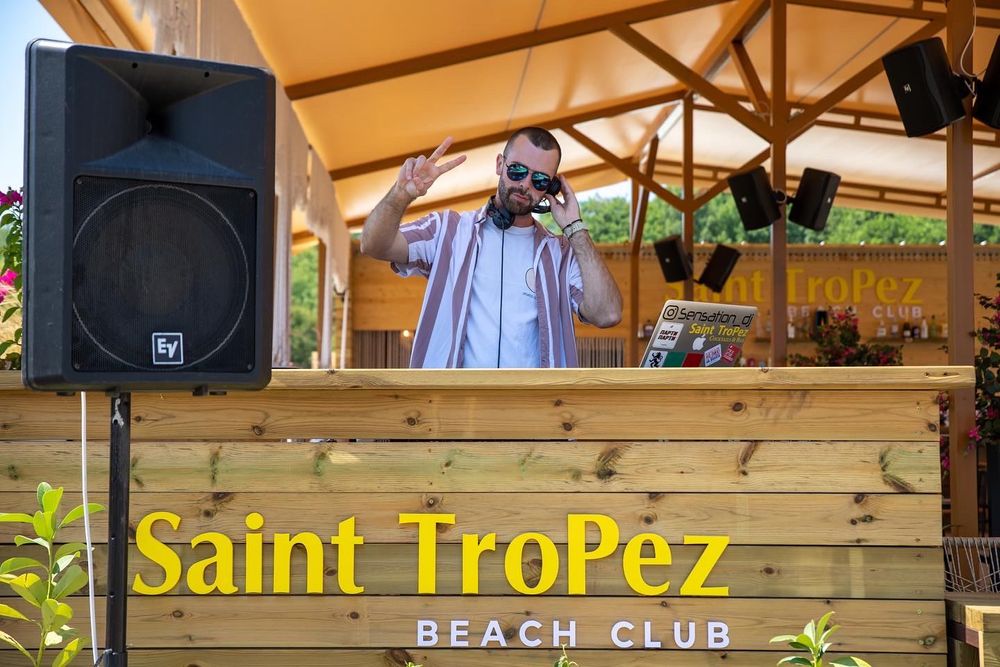 DJ Sensation /Атанас Кръстев/ Професионален Диджей