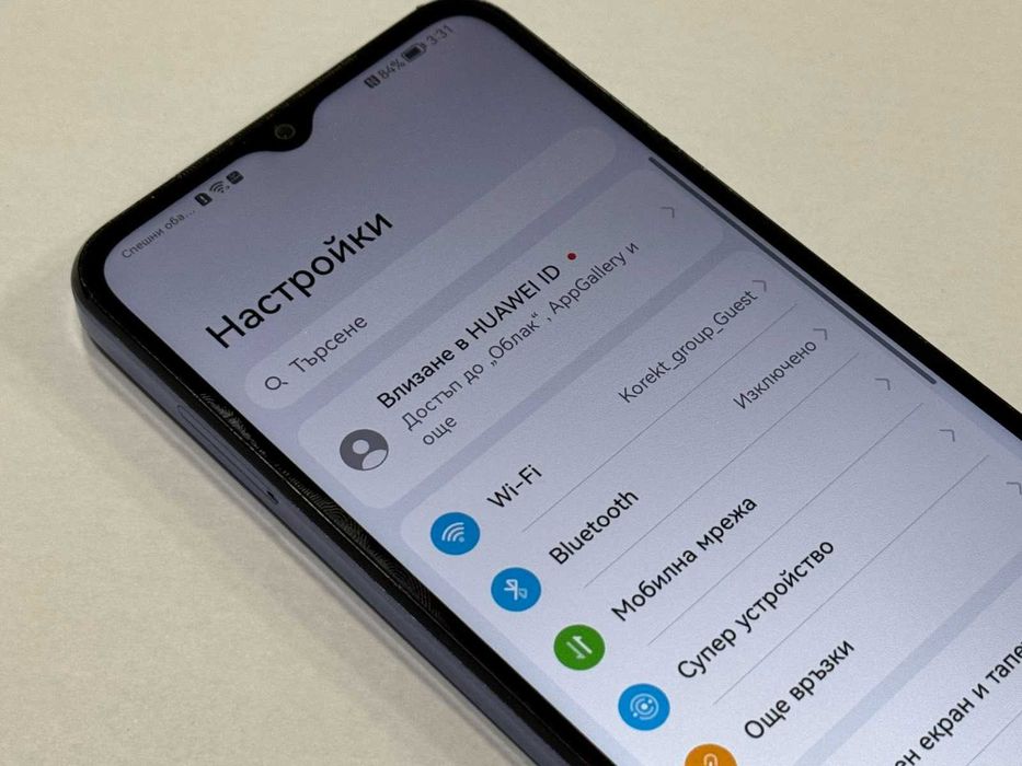 Huawei nova Y61 64GB 4GB RAM Dual / пукнат дисплей