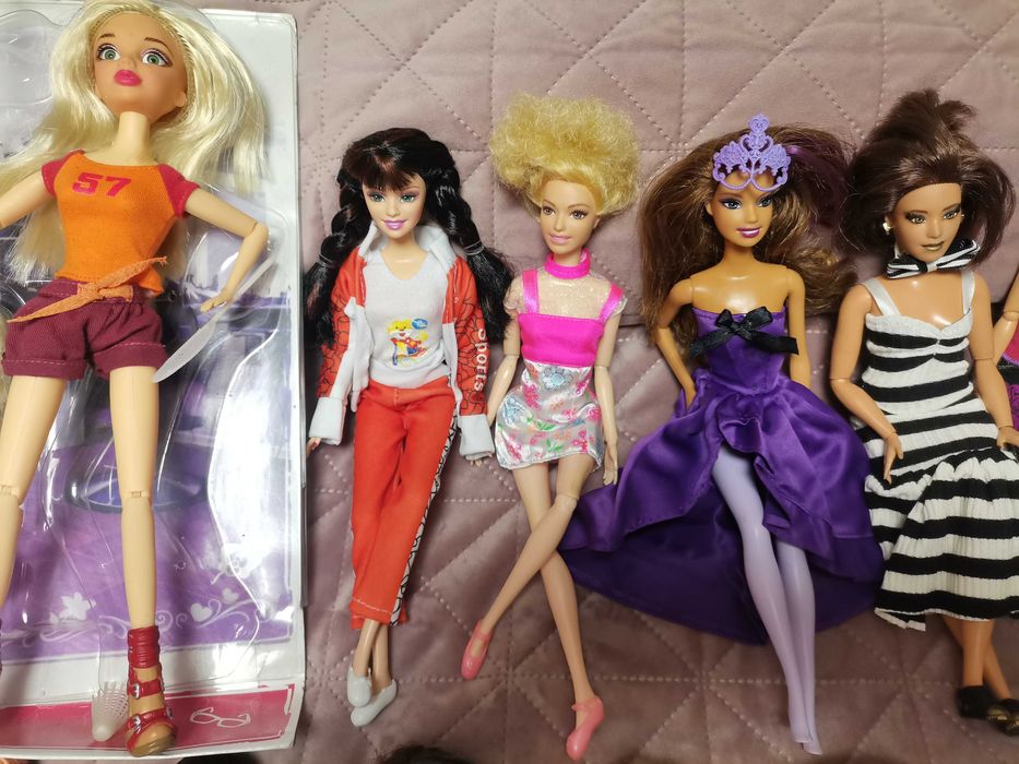 ОГРОМЕН ЛОТ!!! 17 кукли Барби, Лив и др. с над 30 бр аксесоа
