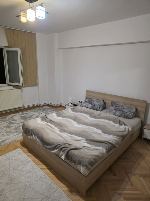 Inchiriez ap cu 4 camere