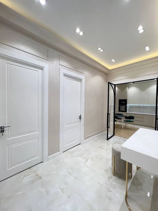 Жк Казахстан-Сдается новая квартира в элит комплексе!