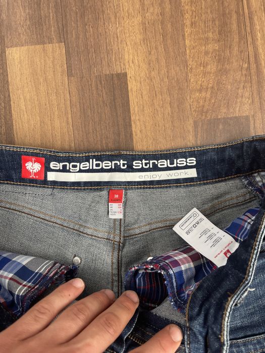 Pantaloni scurti Strauss